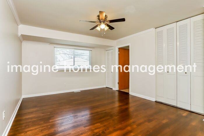 1117 Burgundy Ln - Photo 5 of 15