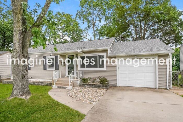 9308 Hoppy Dr - Photo 3 of 14