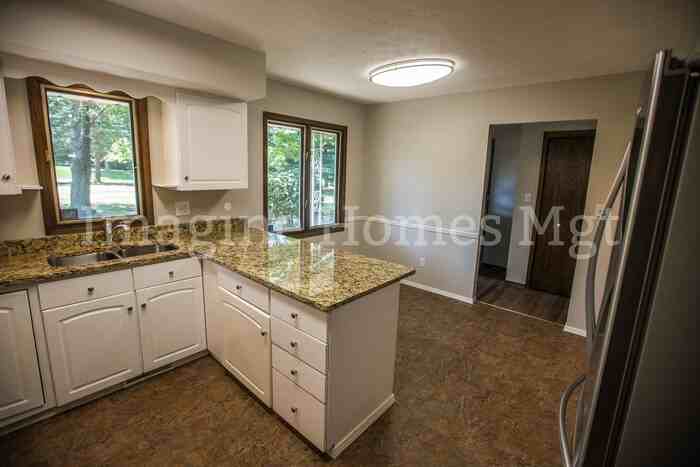 5095 Som Center Rd - Photo 6 of 14