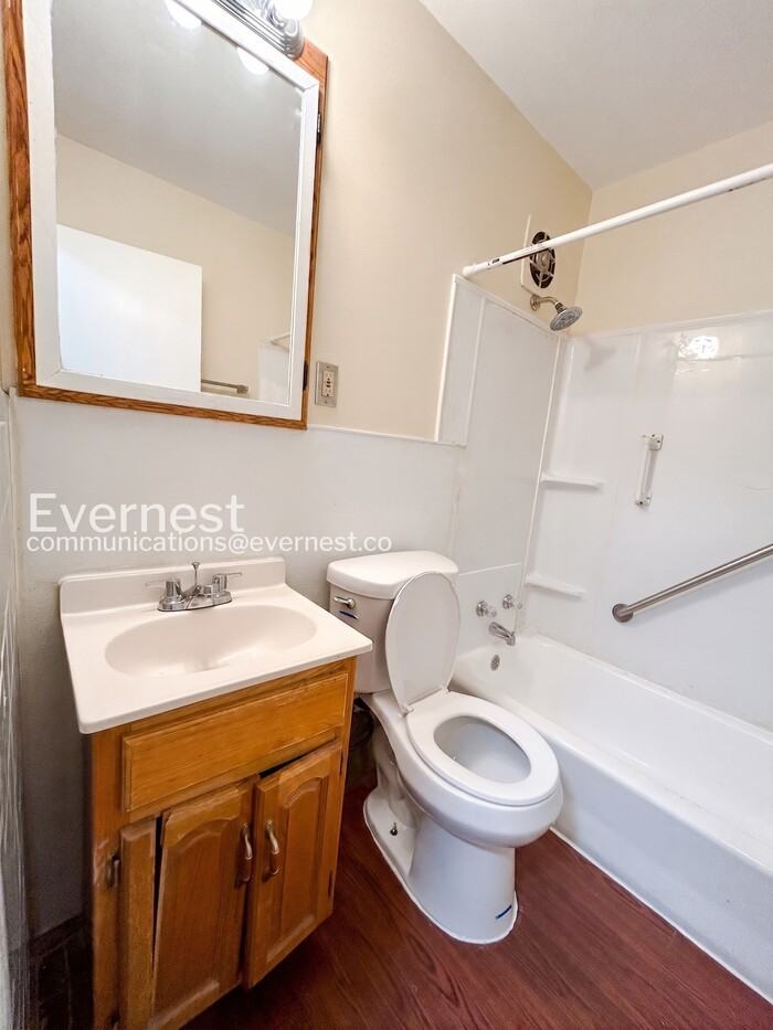 10322 Monarch Dr - Photo 5 of 18