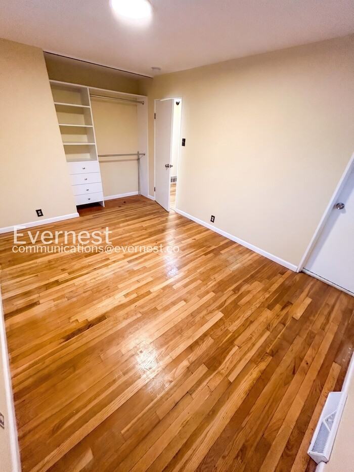 10322 Monarch Dr - Photo 7 of 18