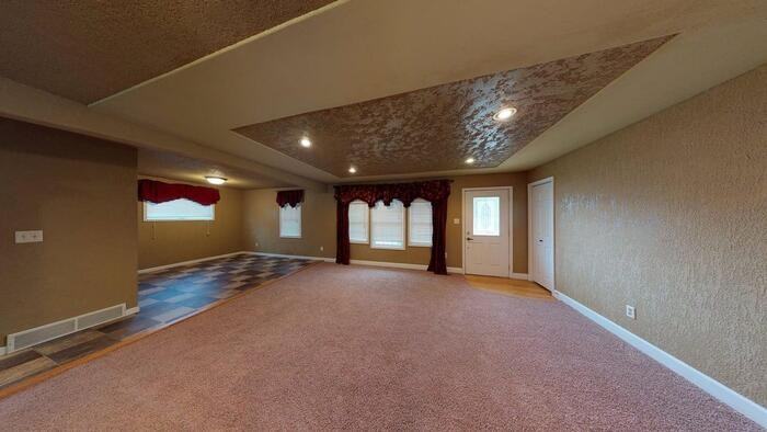 811 6th Ave Nw - Photo 3 of 13