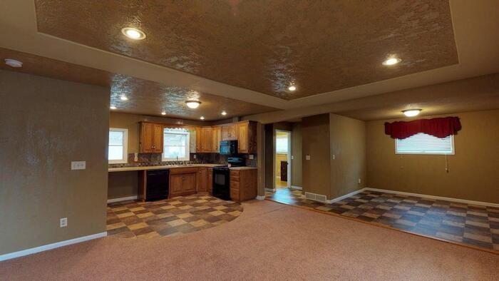 811 6th Ave Nw - Photo 4 of 13