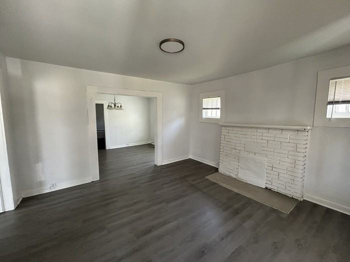 Garrison Ave Sw - Photo 4 of 22