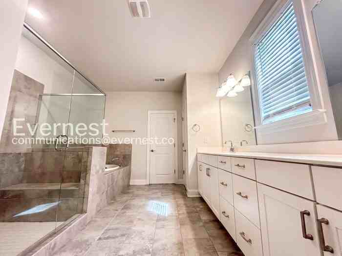 309 Caledonia Ct - Photo 6 of 31