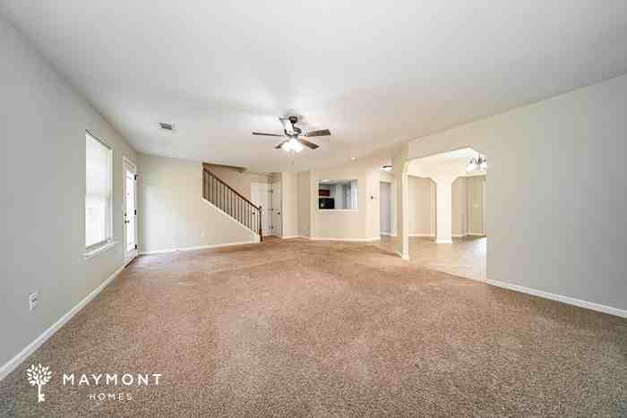 927 Justice Dr - Photo 7 of 16