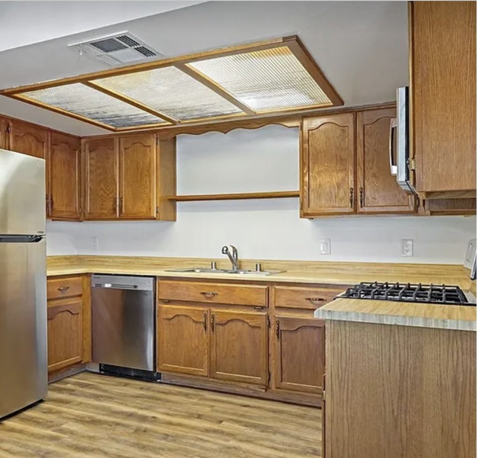 6649 W Tropicana Ave #202 - Photo 5 of 11