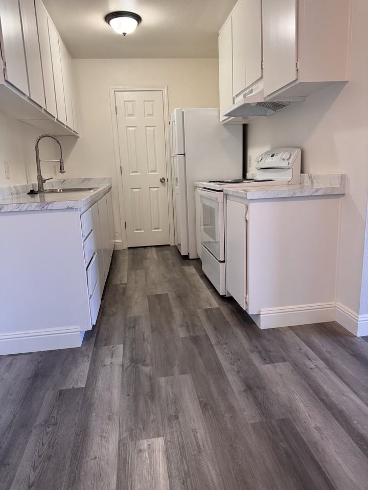 2910 N Tracy Blvd #44 - Photo 3 of 9