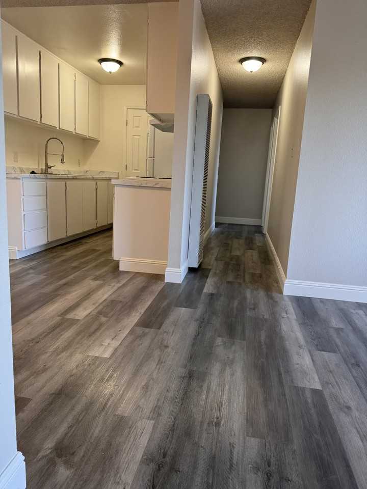 2910 N Tracy Blvd #44 - Photo 4 of 9