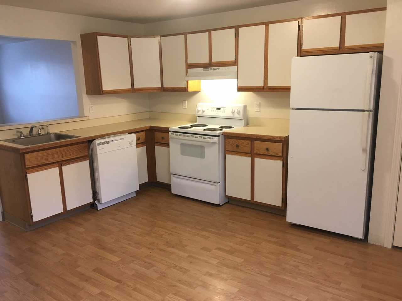 356 Waterville St #8 - Photo 3 of 24