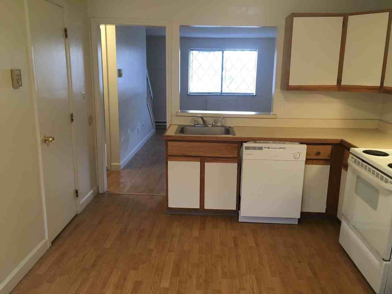 356 Waterville St #8 - Photo 4 of 24