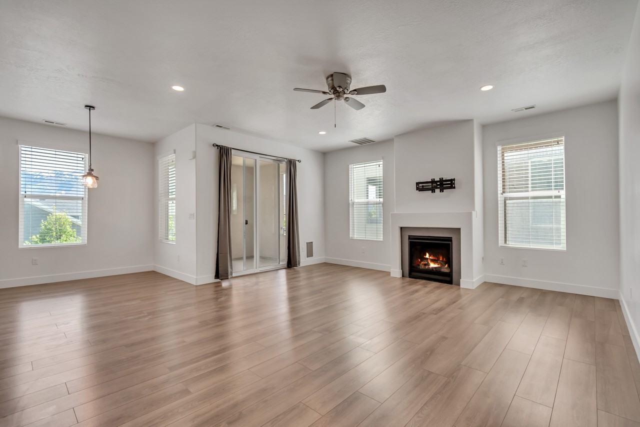 11078 S Kyson Rd - Photo 3 of 23