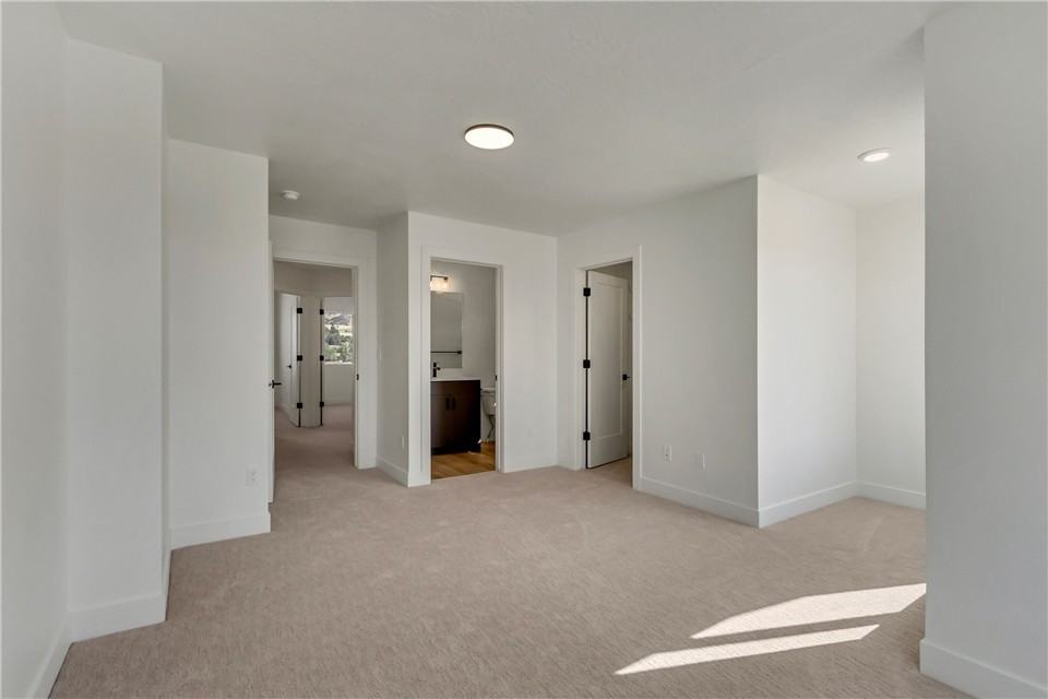 5913 Wasatch Dr - Photo 6 of 17