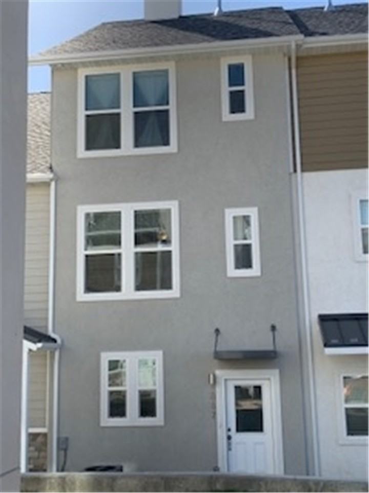 887 Se - Photo 2 of 31