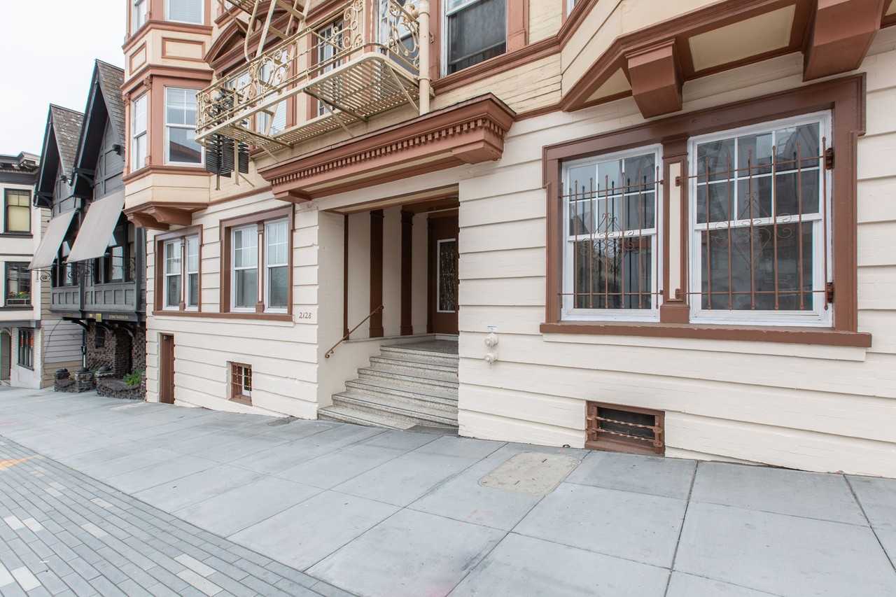2128 Van Ness - Photo 2 of 4