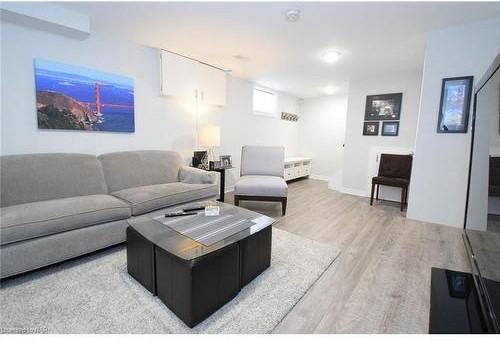 38 Chalmers St - Photo 4 of 11