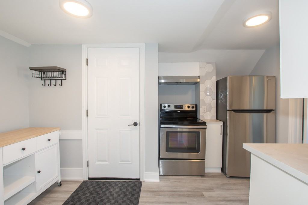 20 Patsy Ave - Photo 3 of 13