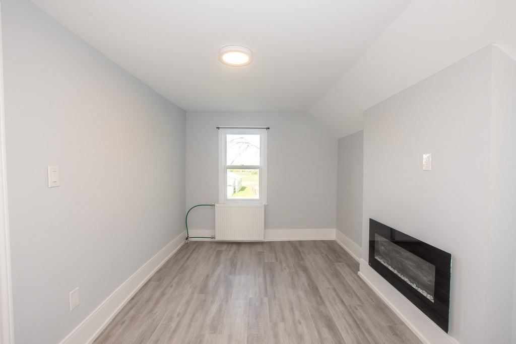 20 Patsy Ave - Photo 7 of 13