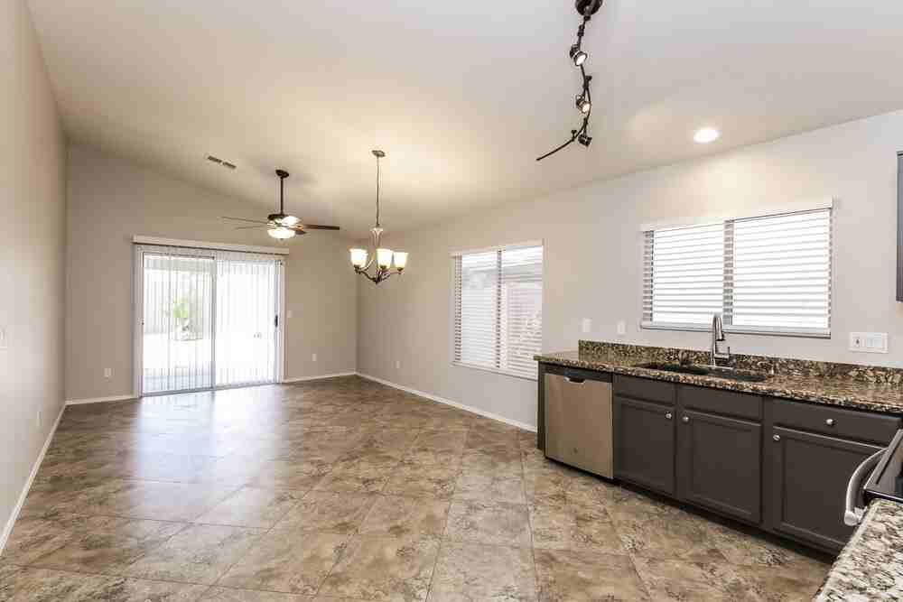 31318 N Shale Dr - Photo 5 of 16