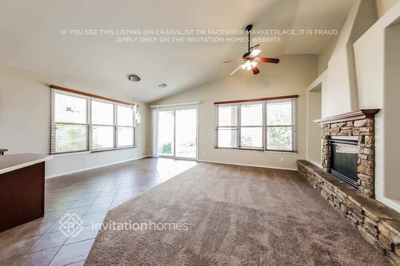 15032 W Desert Mirage Dr - Photo 3 of 16