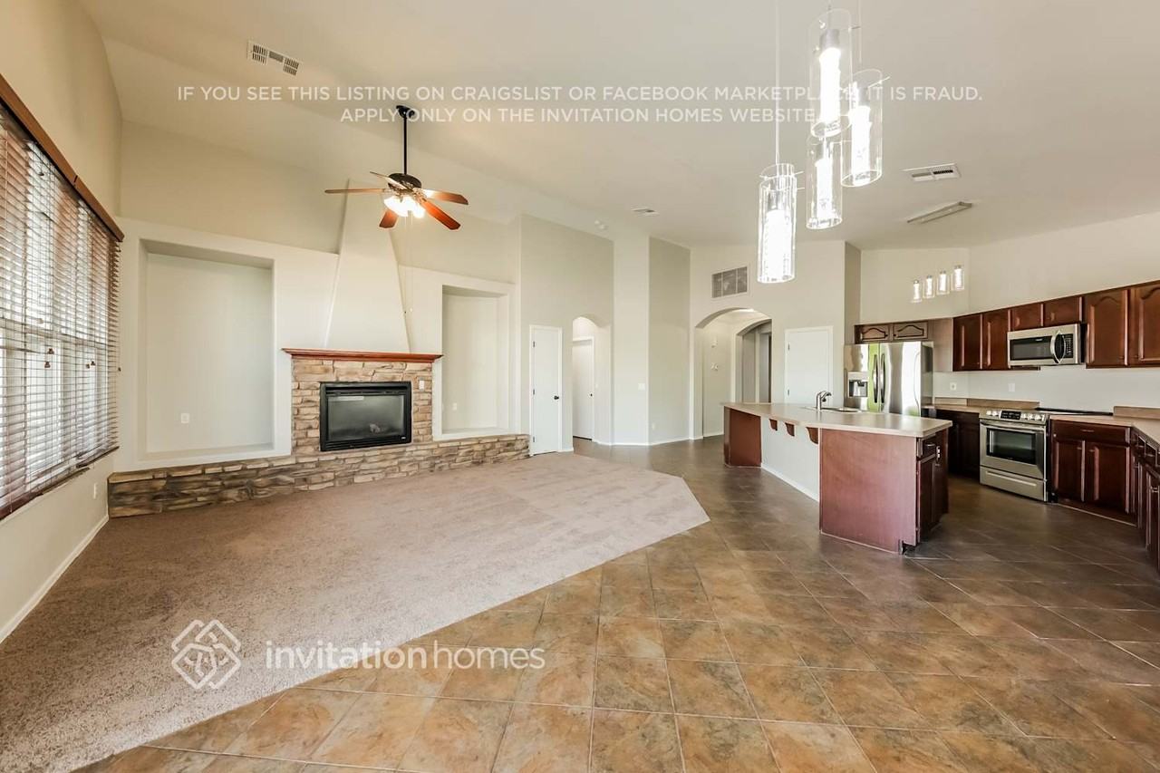 15032 W Desert Mirage Dr - Photo 4 of 16