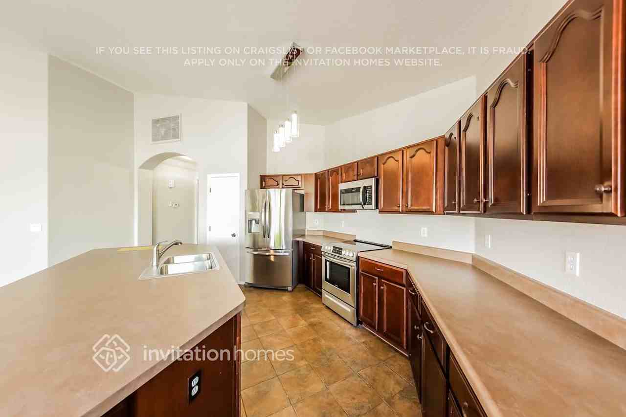 15032 W Desert Mirage Dr - Photo 5 of 16