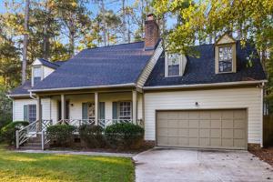 featured image of 1625 Netherfield Ln