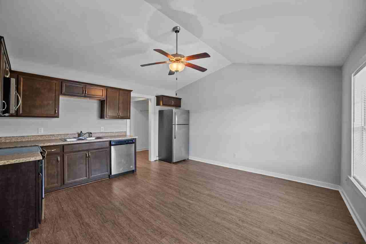 3904 West Vancroft Circle - Photo 2 of 10