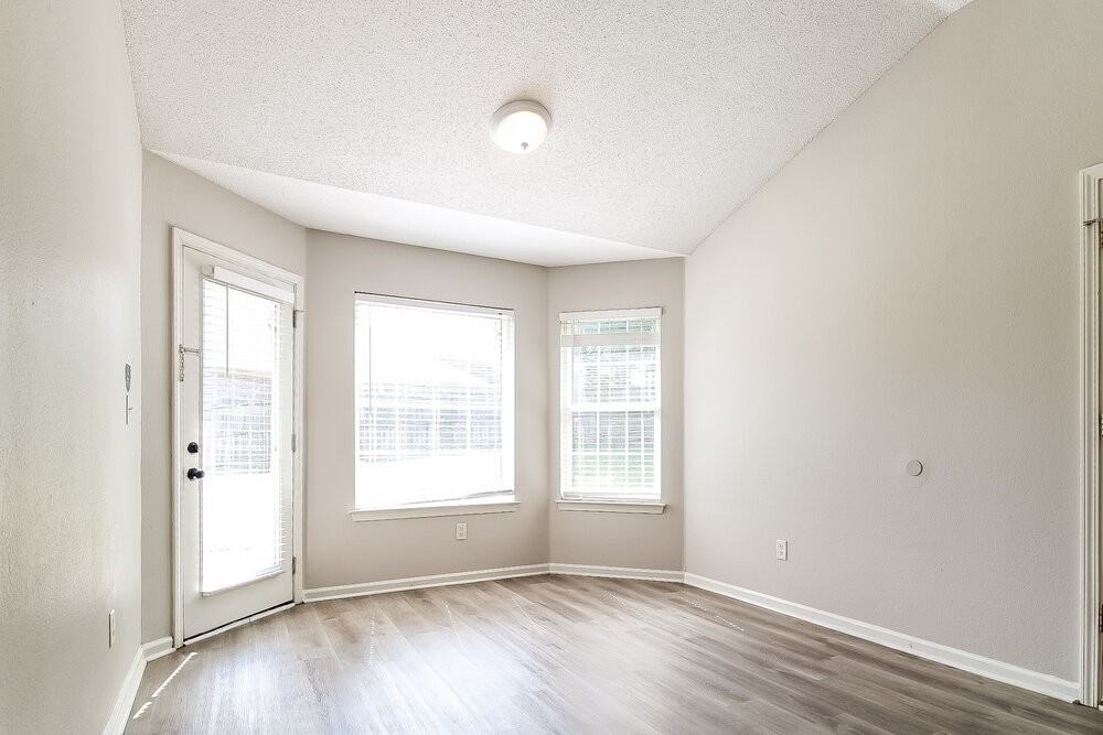 70 Oakland Woods Cv - Photo 6 of 16