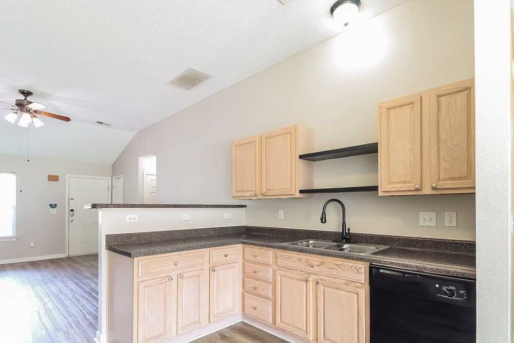 70 Oakland Woods Cv - Photo 7 of 16