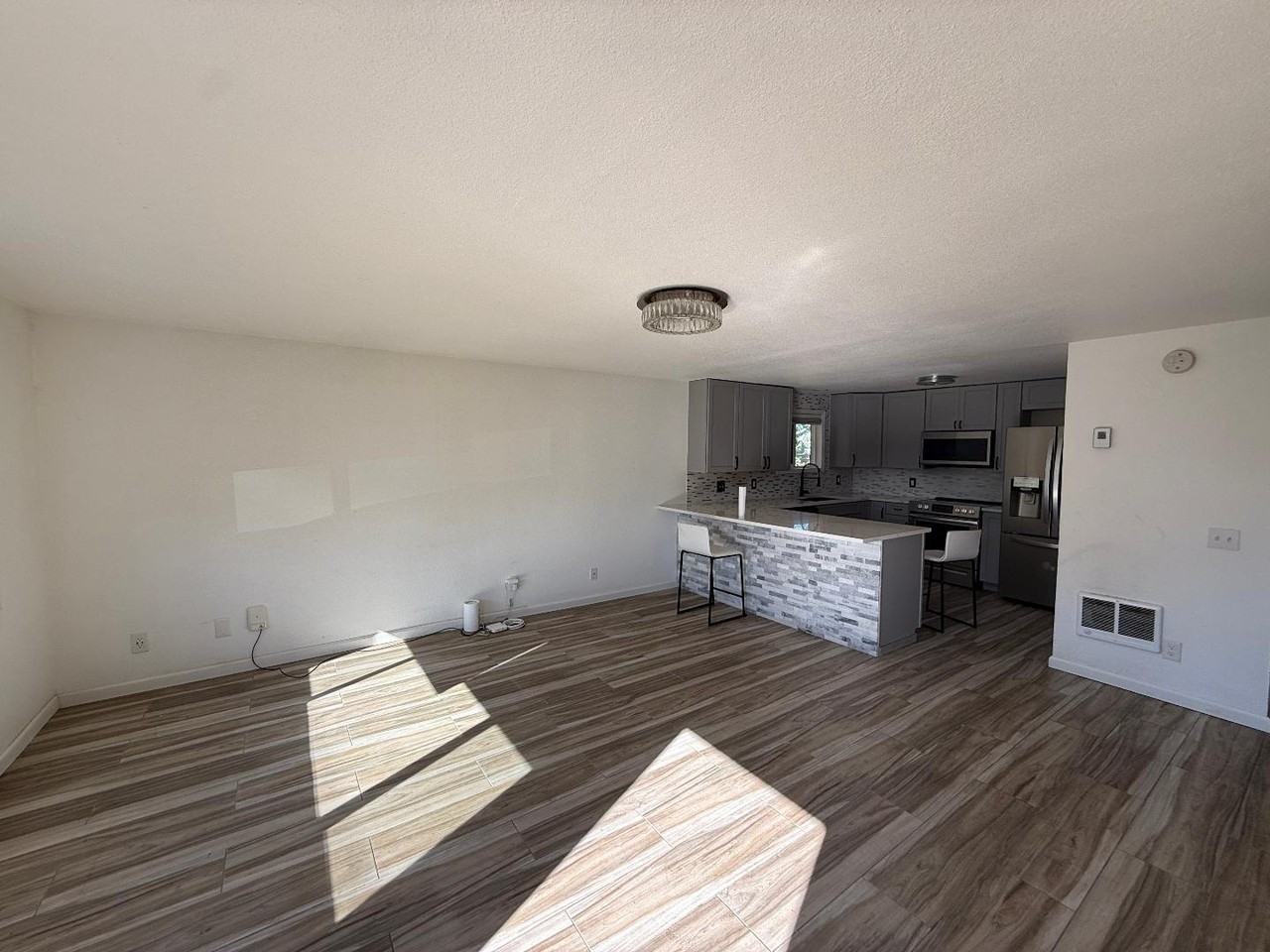 231 A St MP - Photo 2 of 10