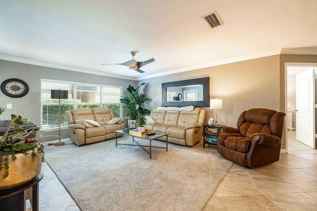 1048 Normandy Trace Rd - Photo 5 of 20