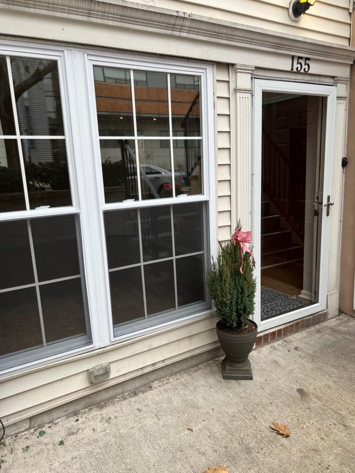 155 W Market St - Photo 2 of 19