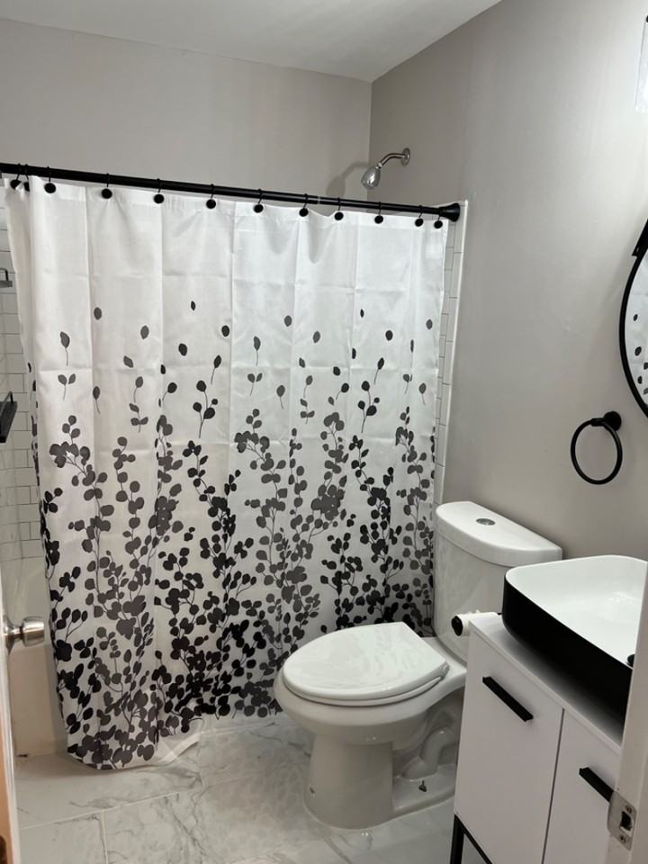 155 W Market St - Photo 3 of 19