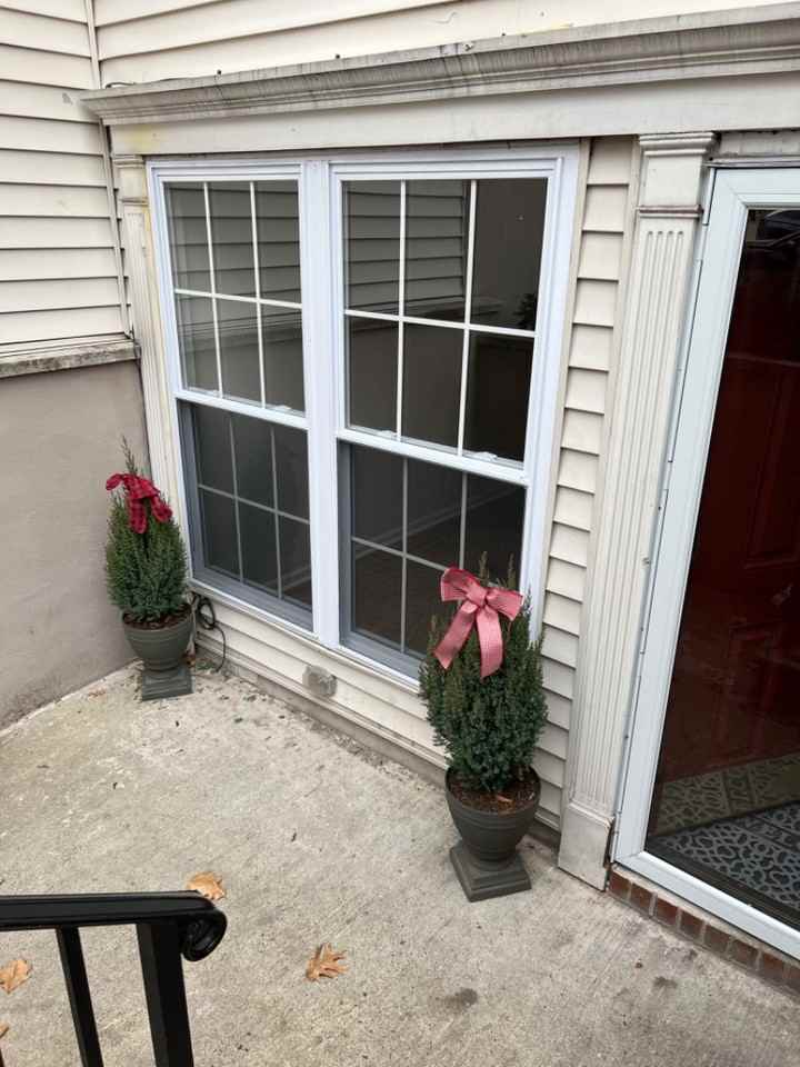 155 W Market St - Photo 4 of 19