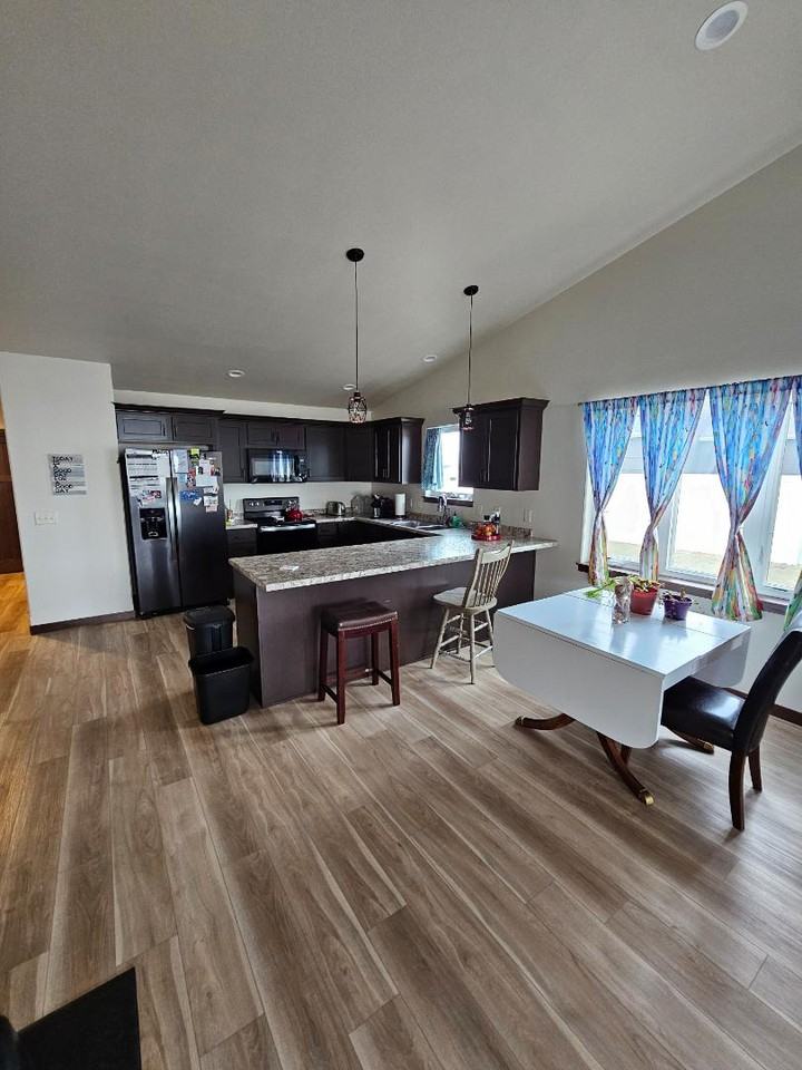 2913 Armstrong St - Photo 6 of 12