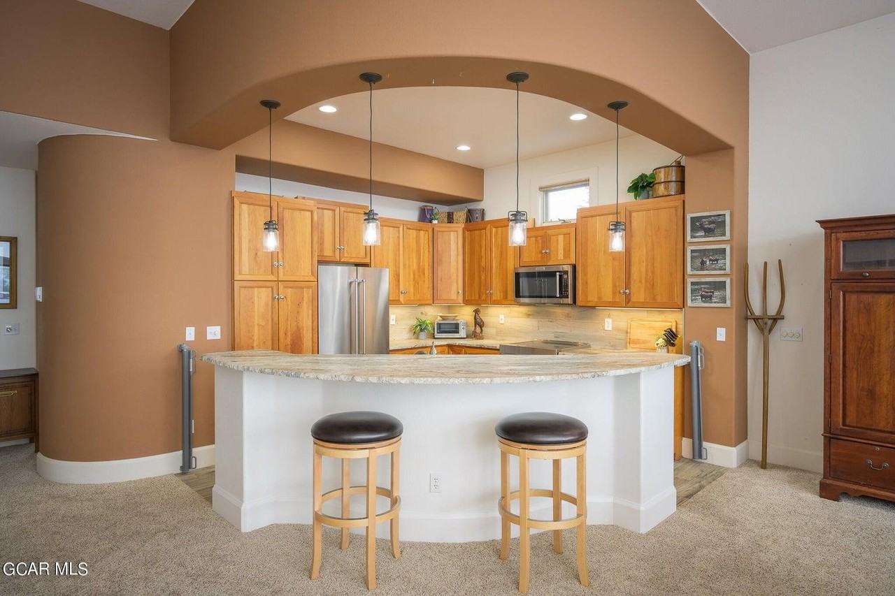 508 Cranmer Ave - Photo 6 of 17