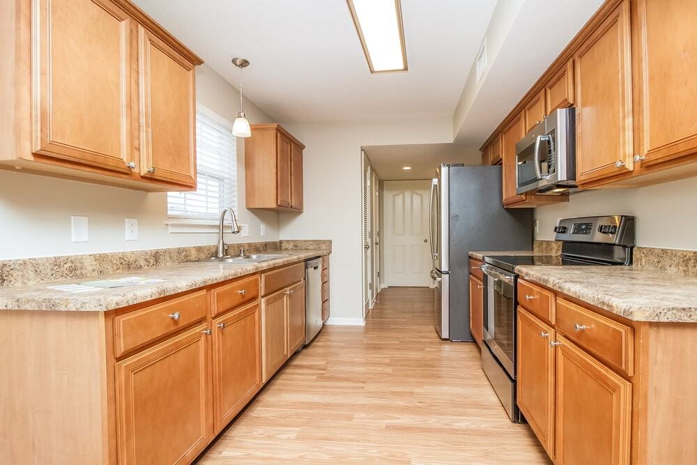 843 Kanatak Ln - Photo 7 of 17