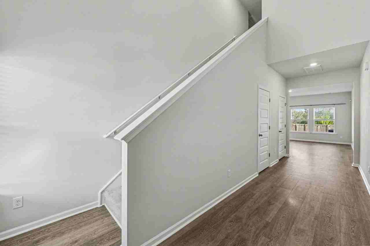 219 Cypress Preserve Blvd - Photo 5 of 11