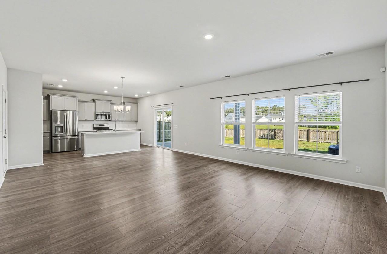 219 Cypress Preserve Blvd - Photo 7 of 11