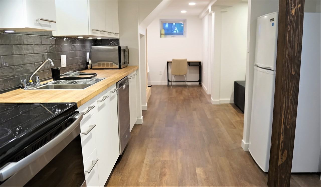 31 Rotherham Avenue - Photo 5 of 12