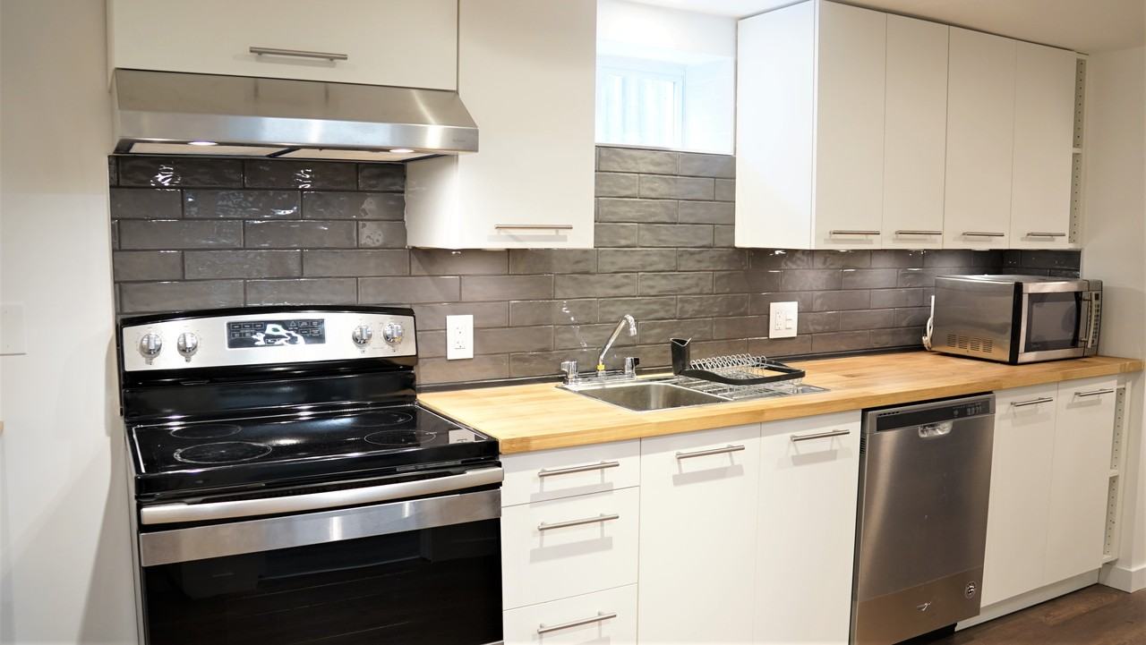 31 Rotherham Avenue - Photo 6 of 12