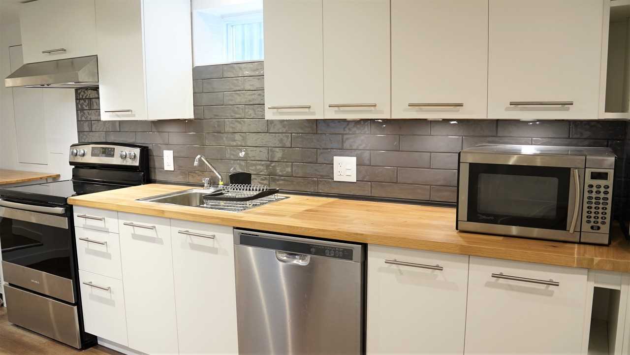 31 Rotherham Avenue - Photo 7 of 12