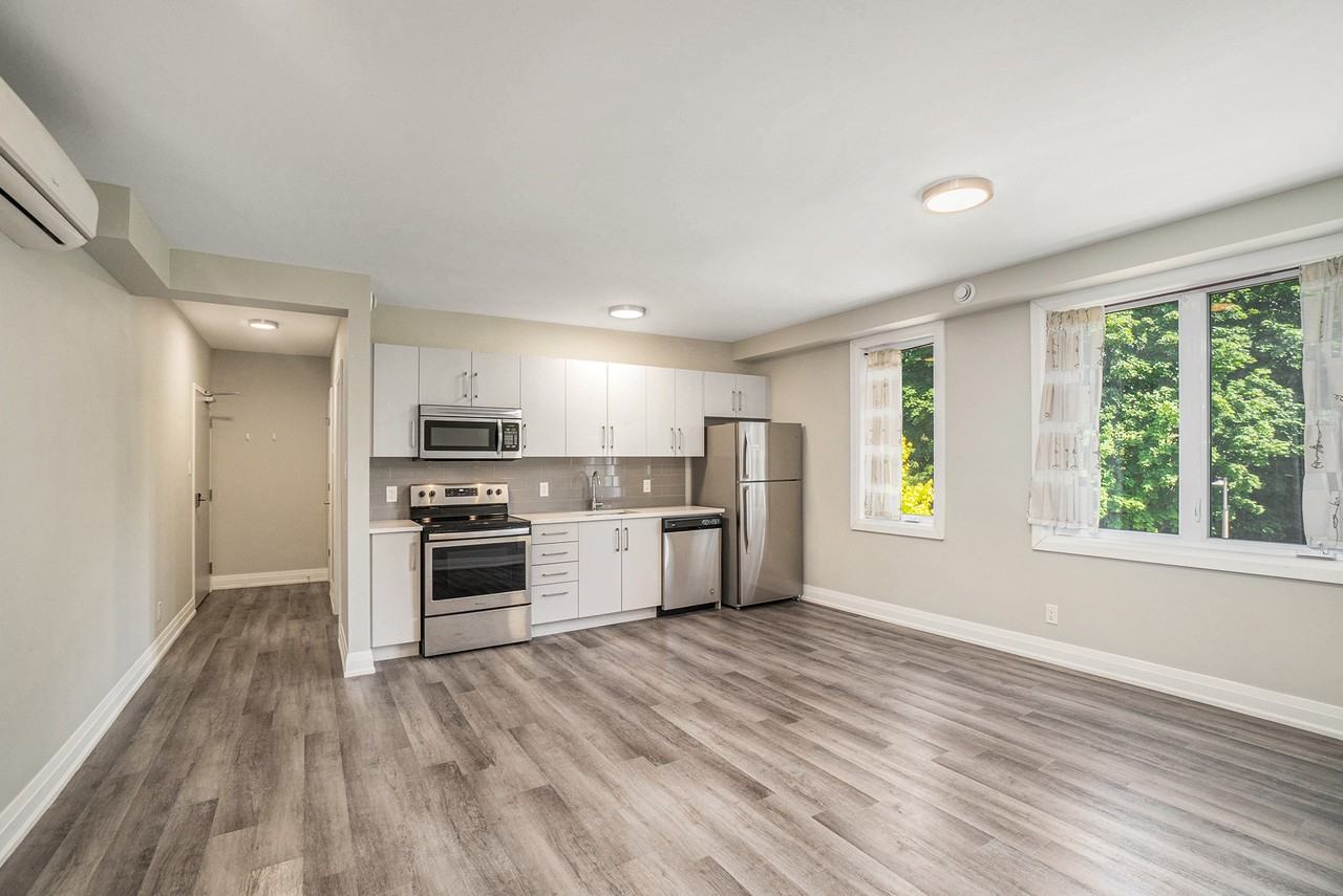 33 Heney St. - Photo 5 of 11