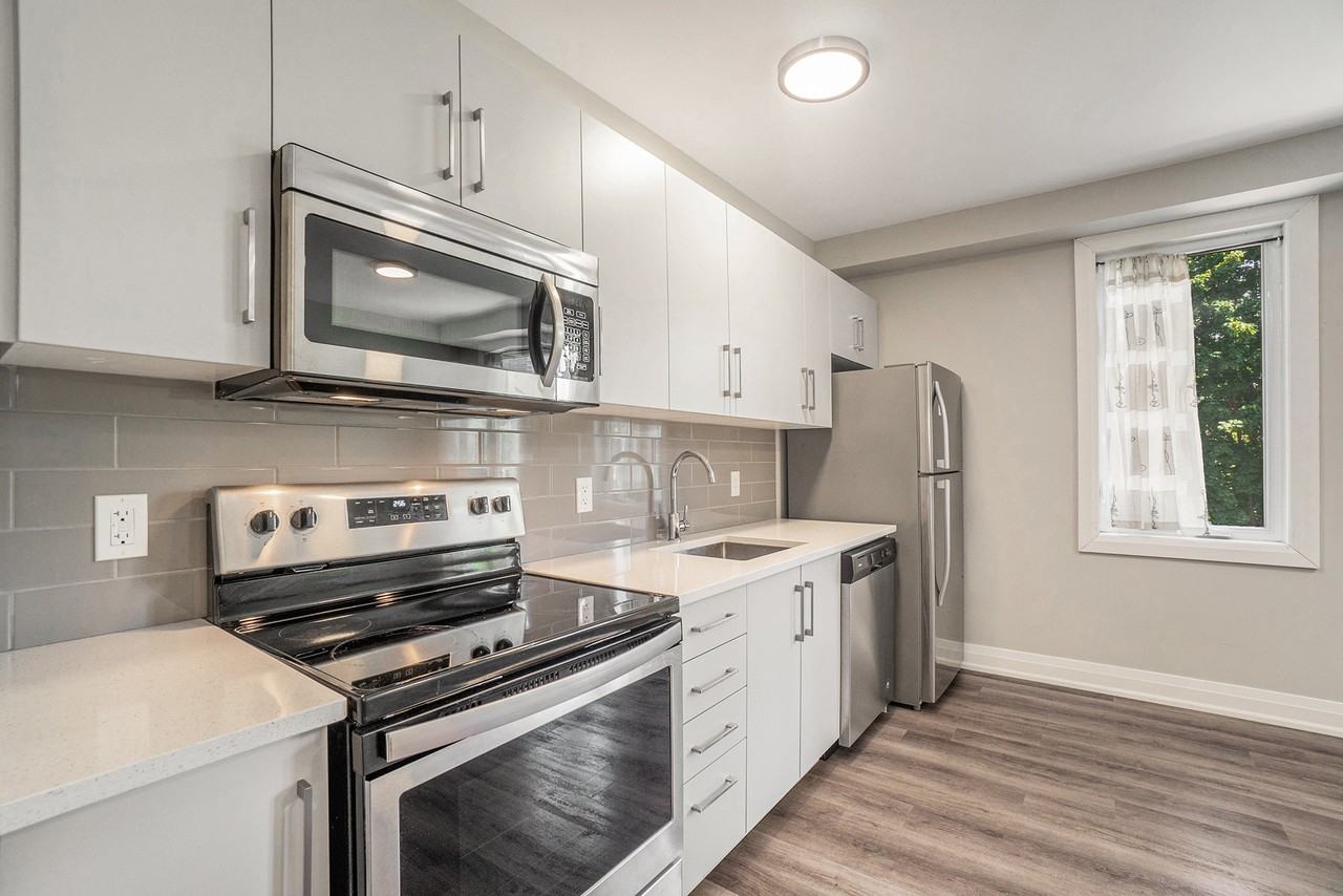 33 Heney St. - Photo 6 of 11