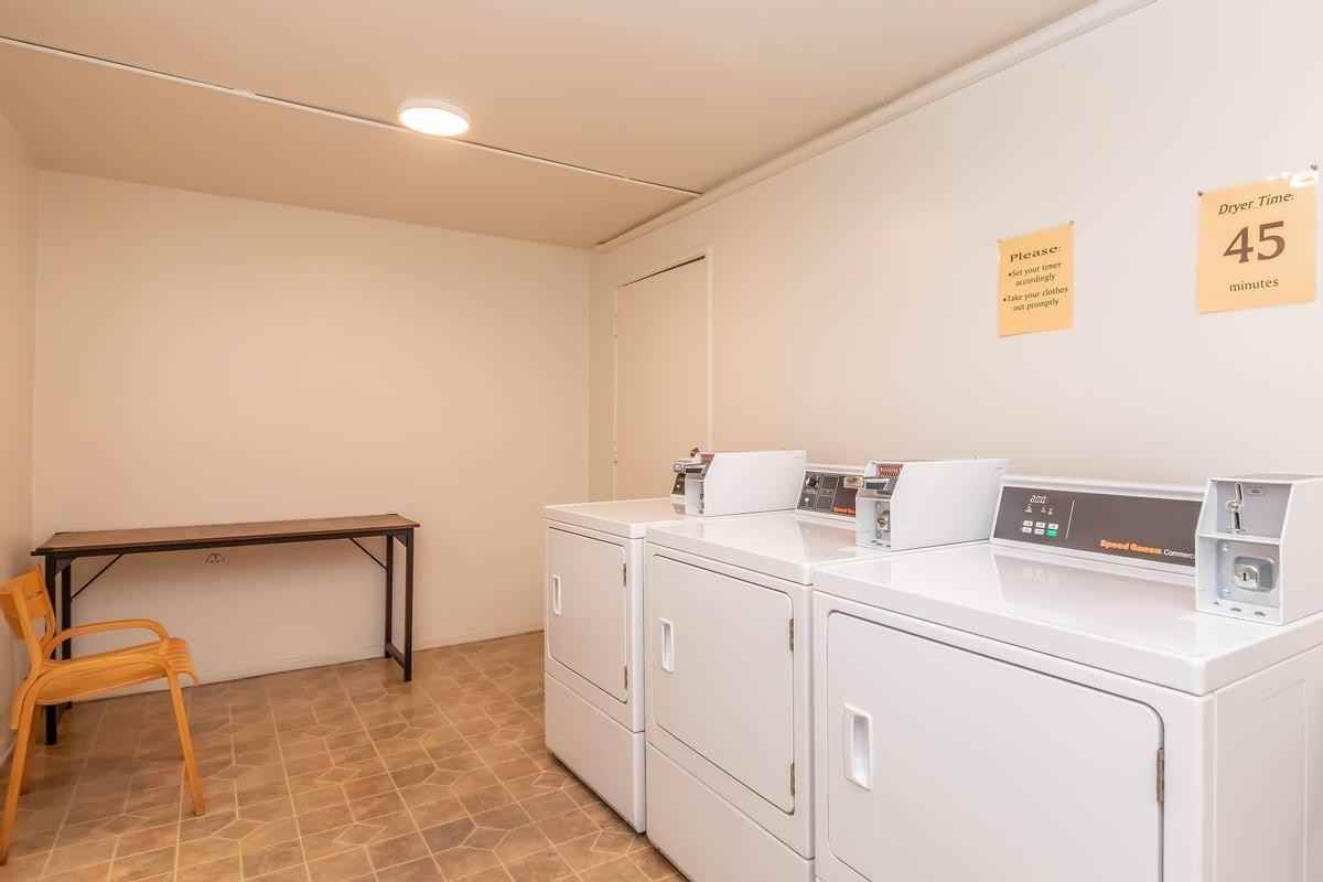 22636 Ocean Ave - Photo 3 of 33
