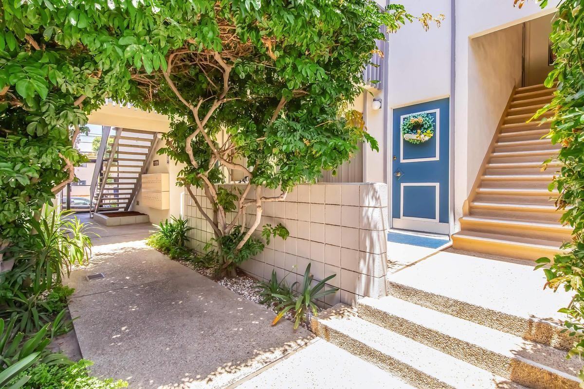 22636 Ocean Ave - Photo 6 of 33