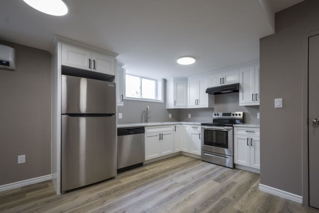 198 Lingham St - Photo 2 of 12