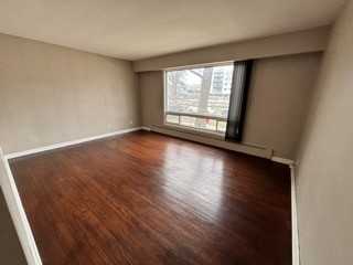 154 Horace St - Photo 5 of 11