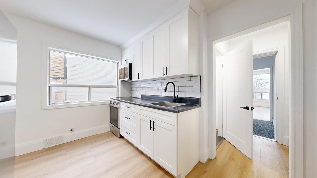 1252 Davenport Rd - Photo 4 of 30